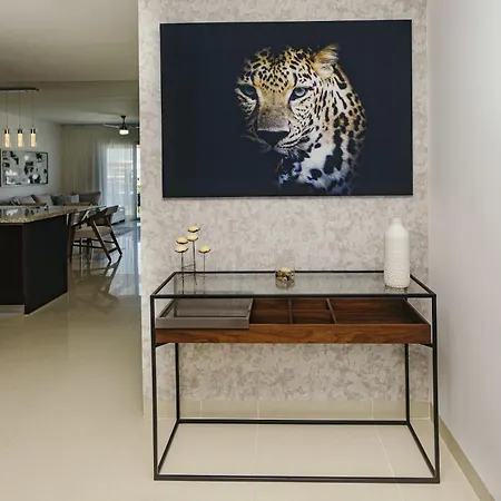 Casa El Encanto Penthouse 532 Sur Condo